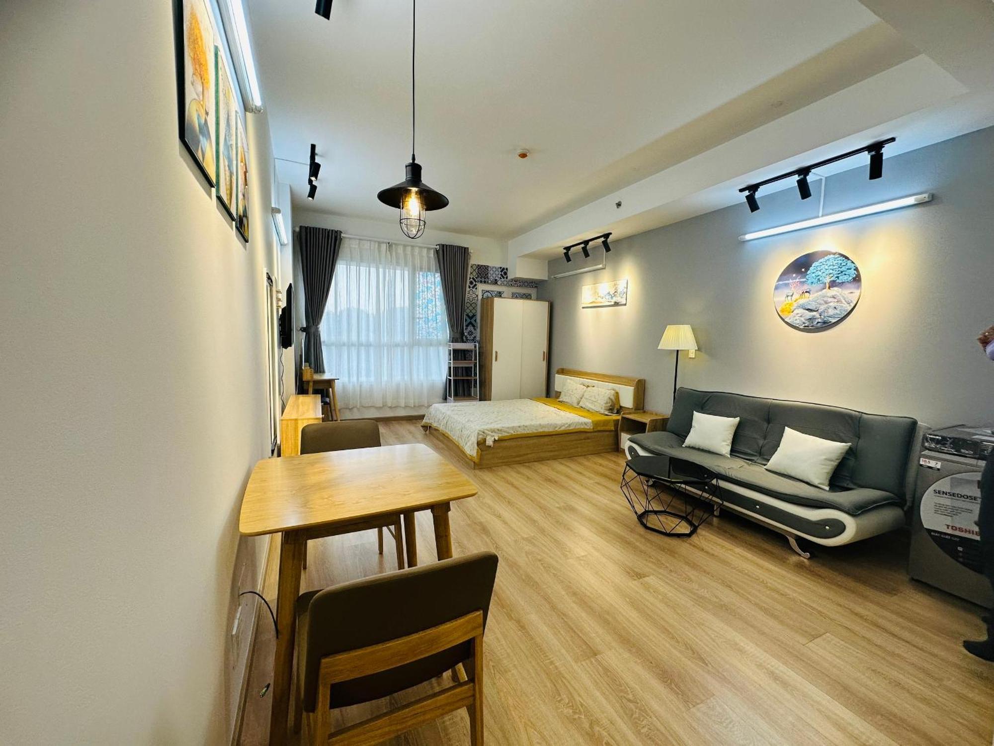 Căn hộ Charmington La Pointe - Luxury District 10 *